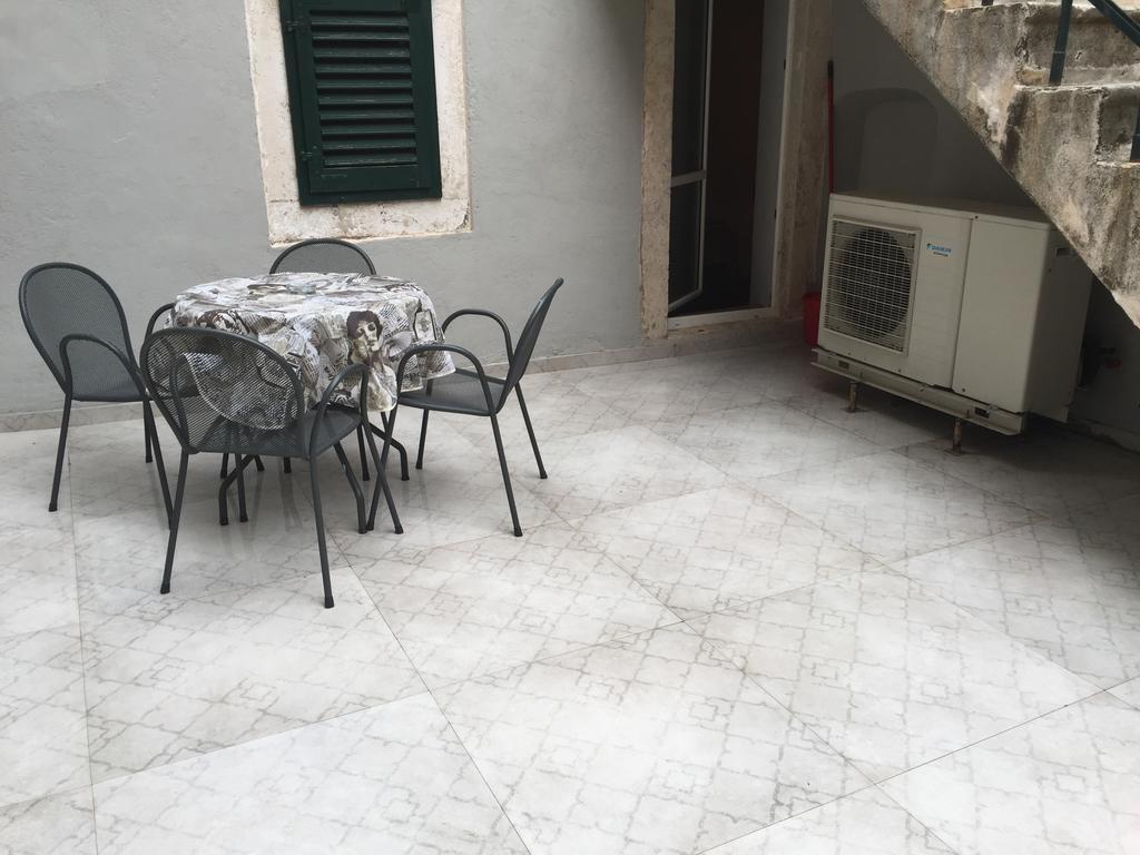 Dolce Vita Apartment Ragusa Esterno foto
