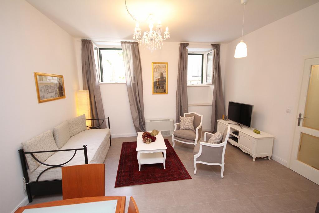 Dolce Vita Apartment Ragusa Esterno foto